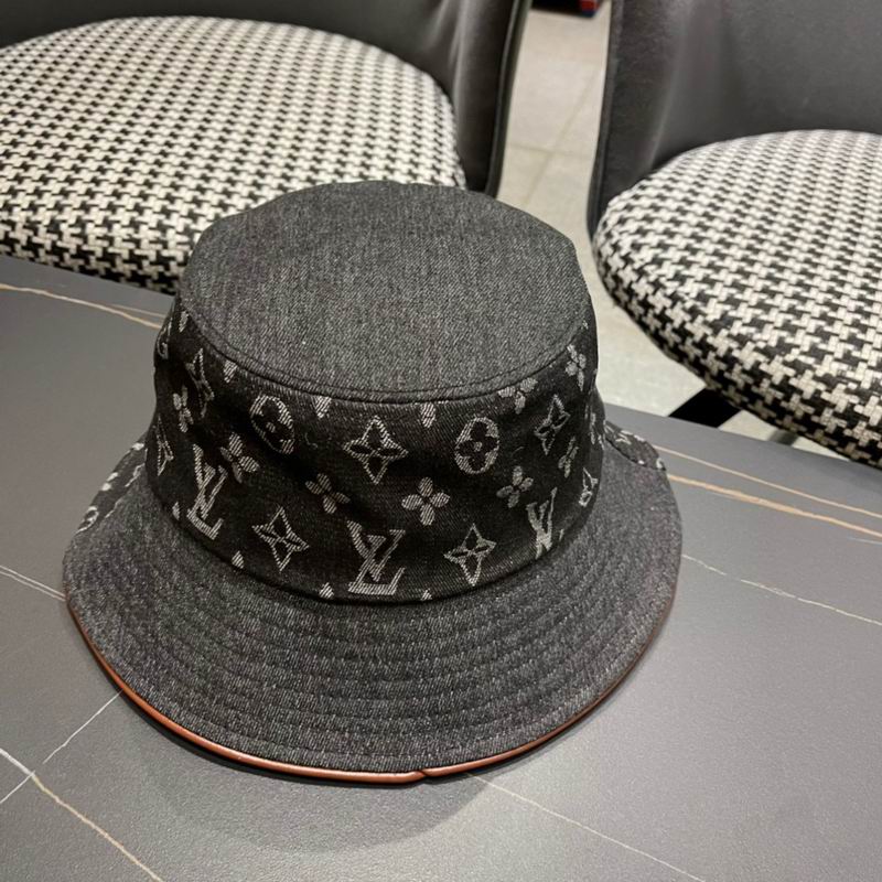 LV hat (232)