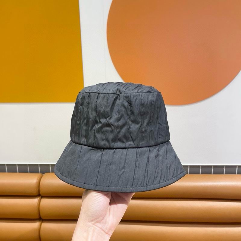 LV hat (270)