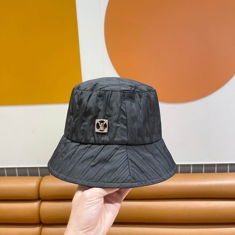 LV hat (272)