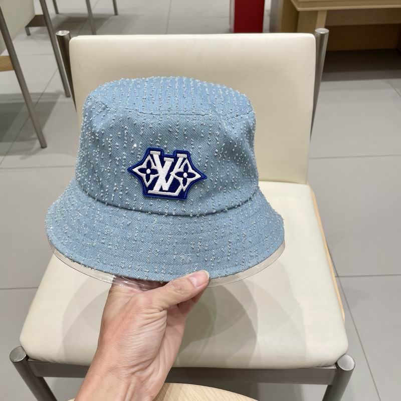 LV hat (275)