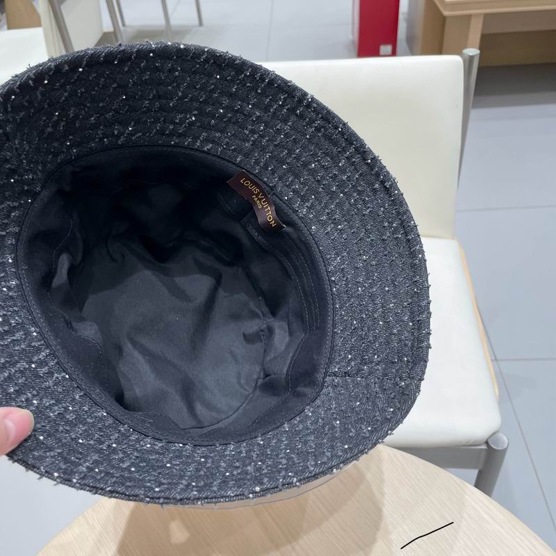 LV hat (283)