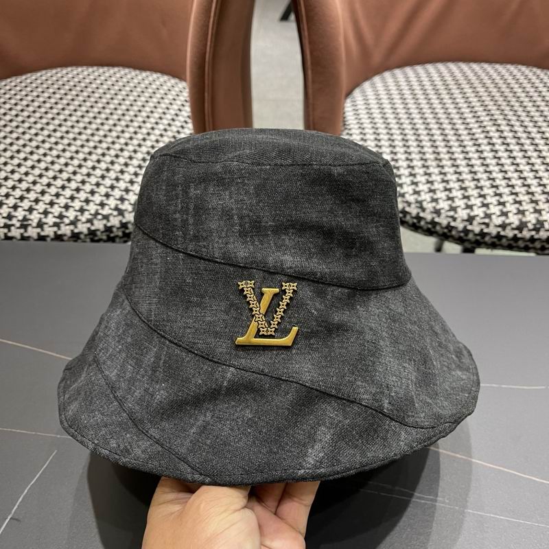 LV hat (307)