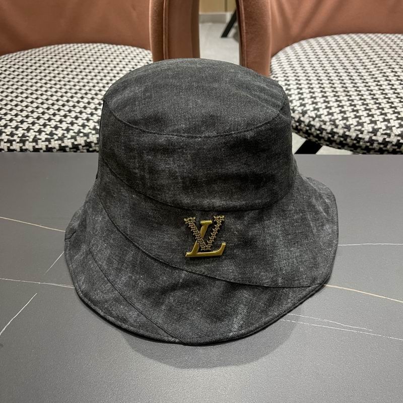LV hat (312)