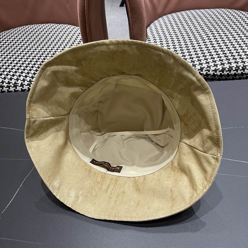 LV hat (314)