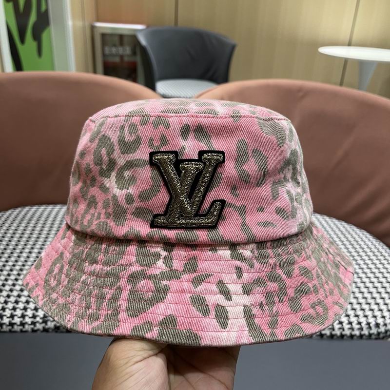 LV hat (328)