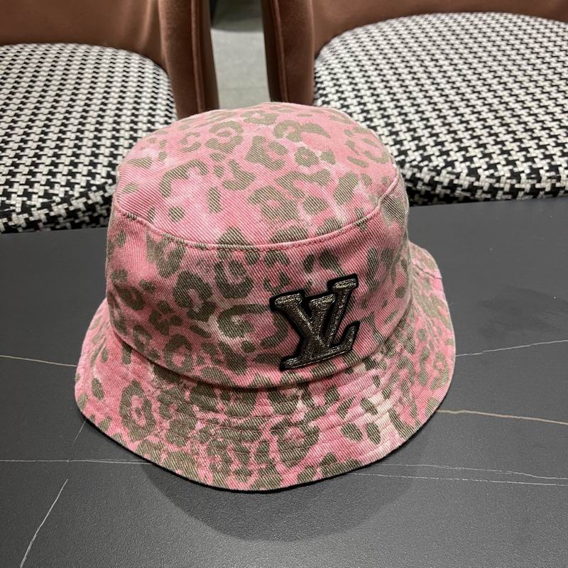 LV hat (332)