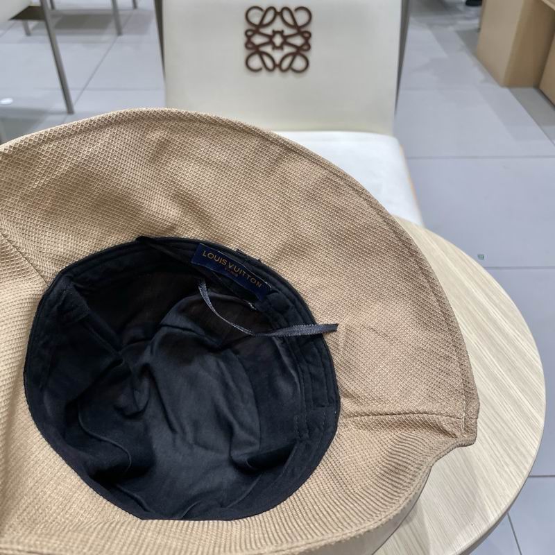LV hat (46)