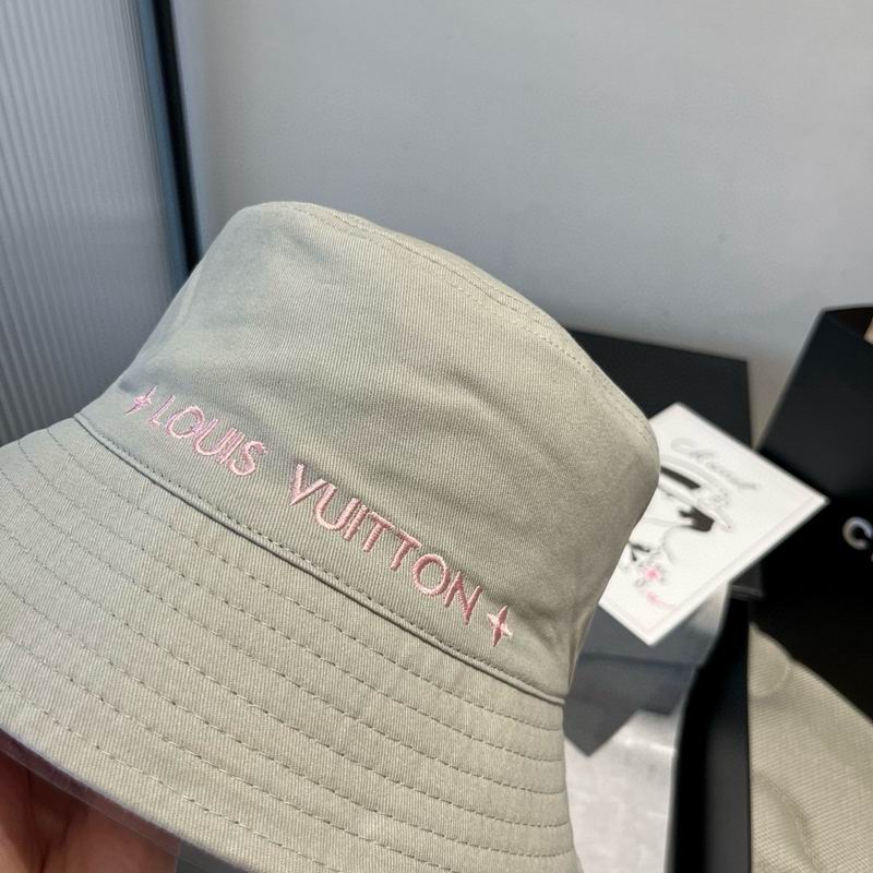 LV hat dx (1209)