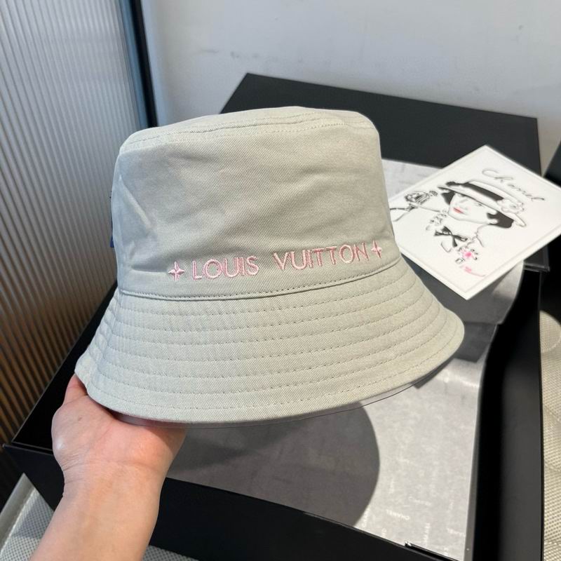 LV hat dx (1211)