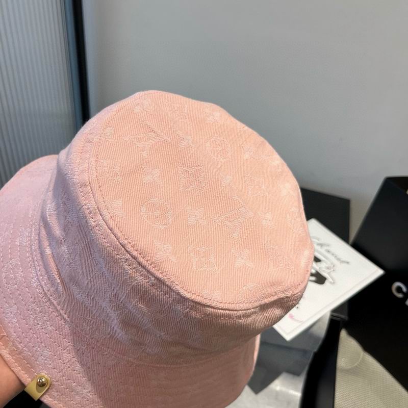 LV hat dx (1212)