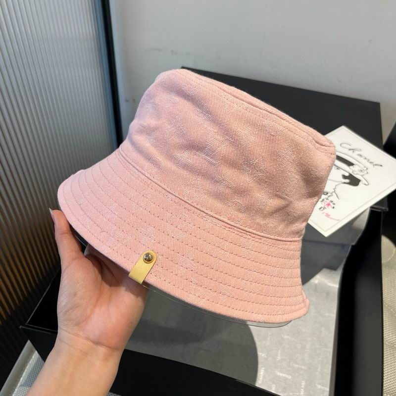 LV hat dx (1215)