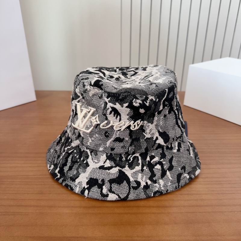LV hat dx (140)