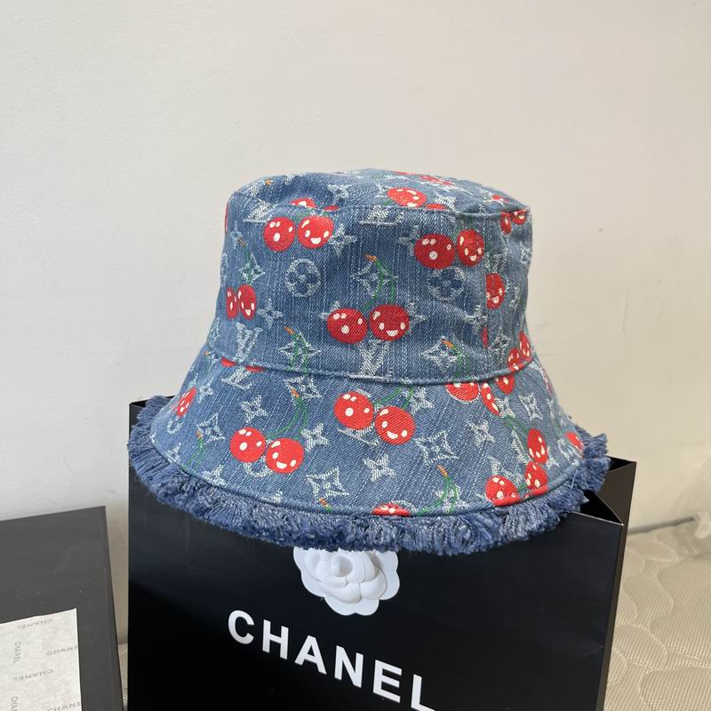 LV hat dx (143)