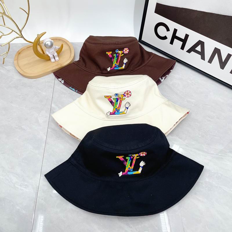 LV hat dx (1575)