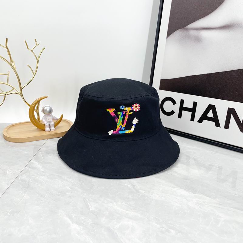LV hat dx (1580)
