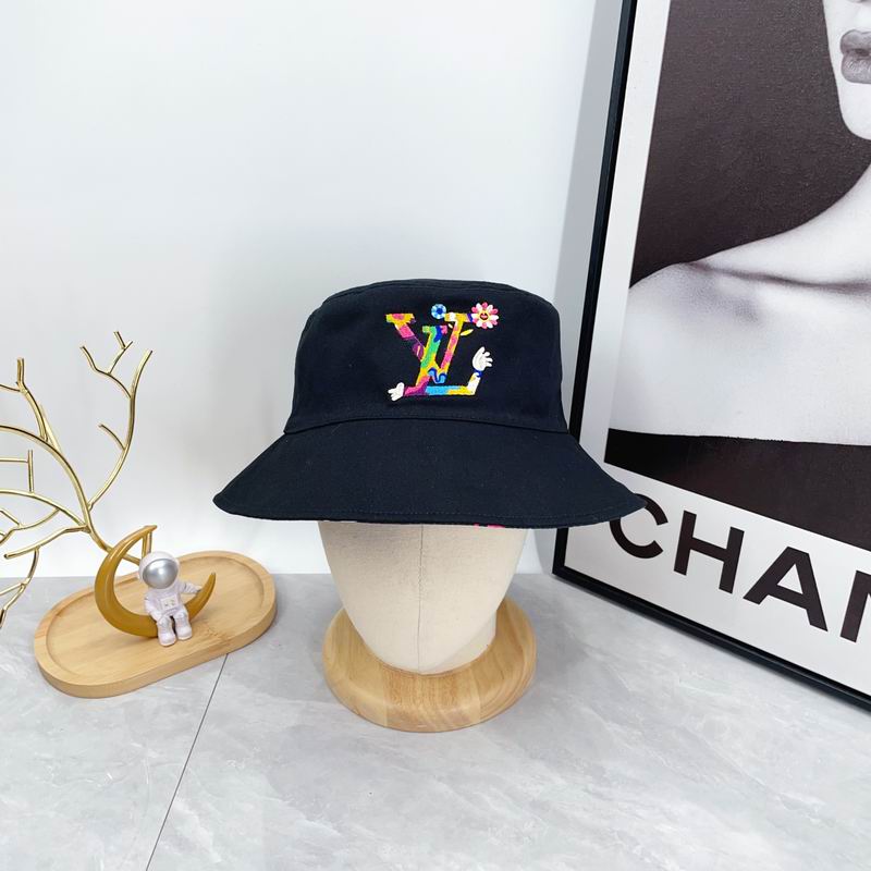 LV hat dx (1583)