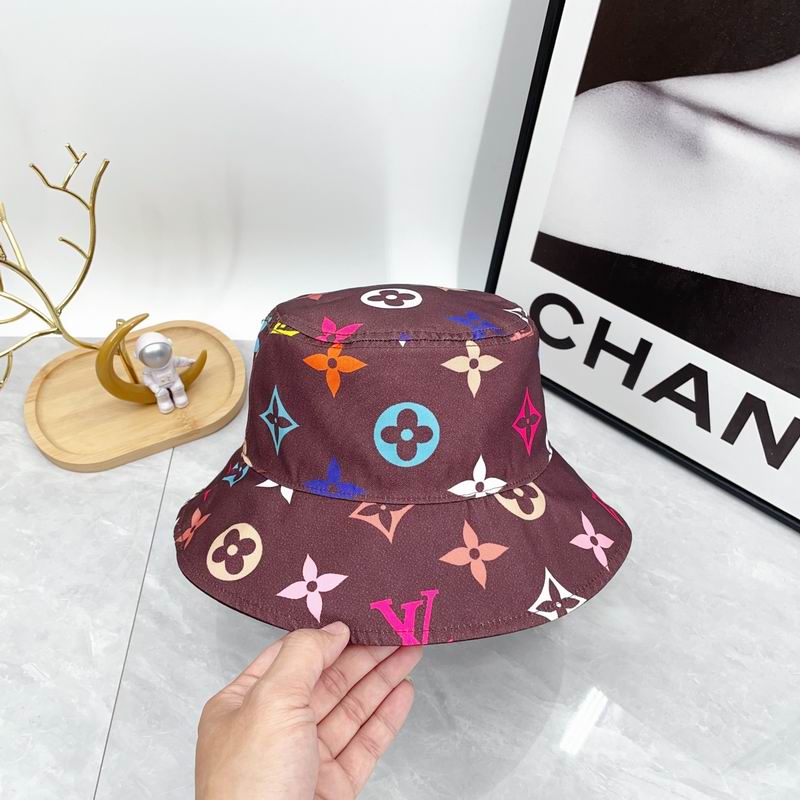 LV hat dx (1595)