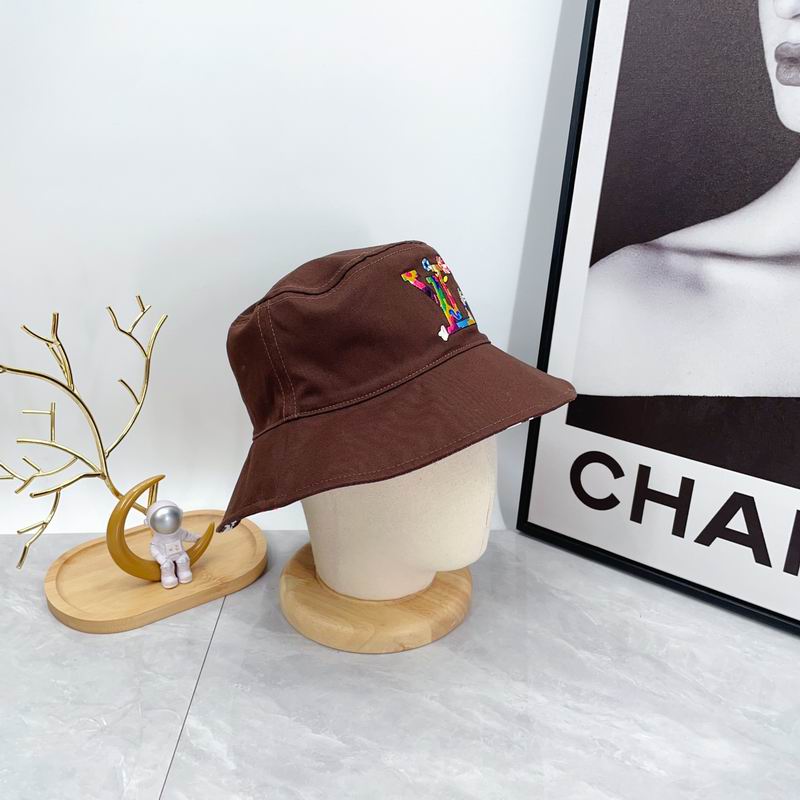 LV hat dx (1599)