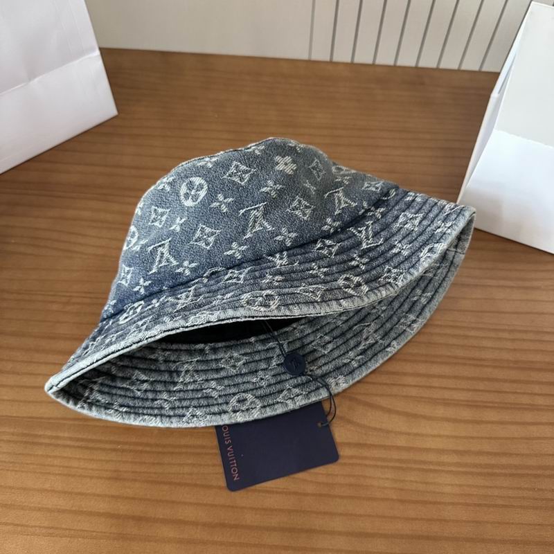 LV hat dx (1875)