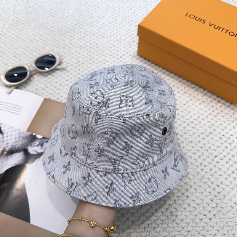 LV hat dx (715)