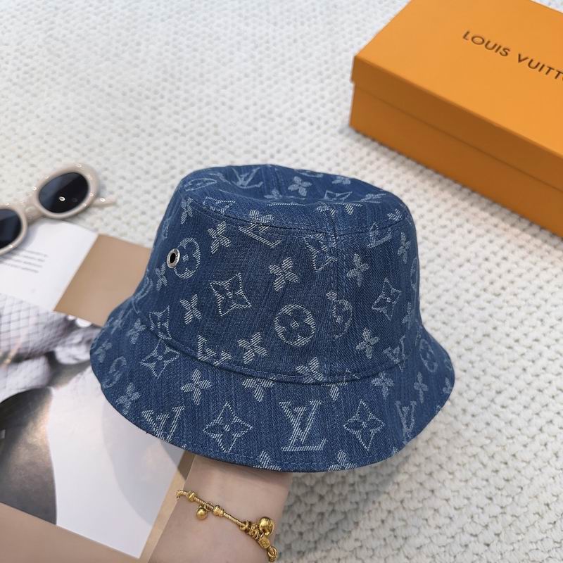 LV hat dx (722)