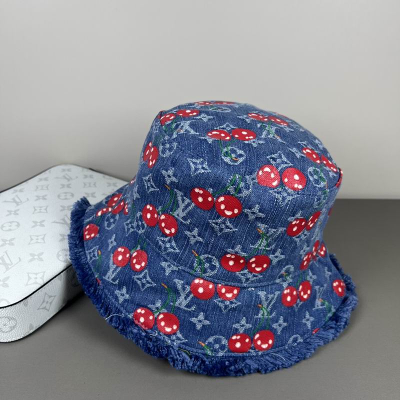 LV hat dx (79)