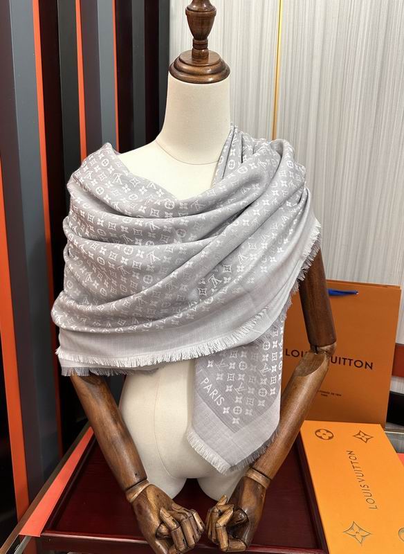 LV scarf 120X120cm 50%羊毛 50%羊绒 E (1)