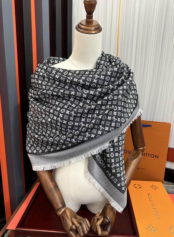 LV scarf 120X120cm 50%羊毛 50%羊绒 E (24)