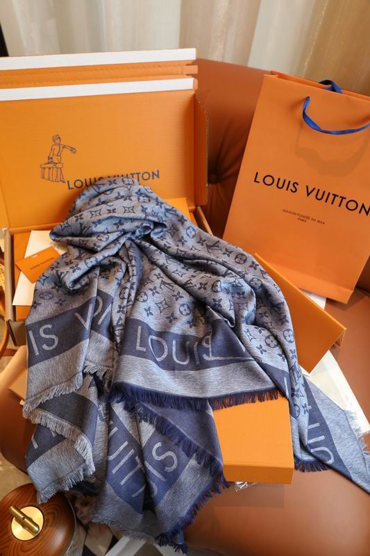 LV scarf 140X140cm 60%真丝 40%羊毛 E (6)