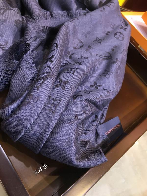 LV scarf 140X140cm 60%真丝40%羊毛 E (183)