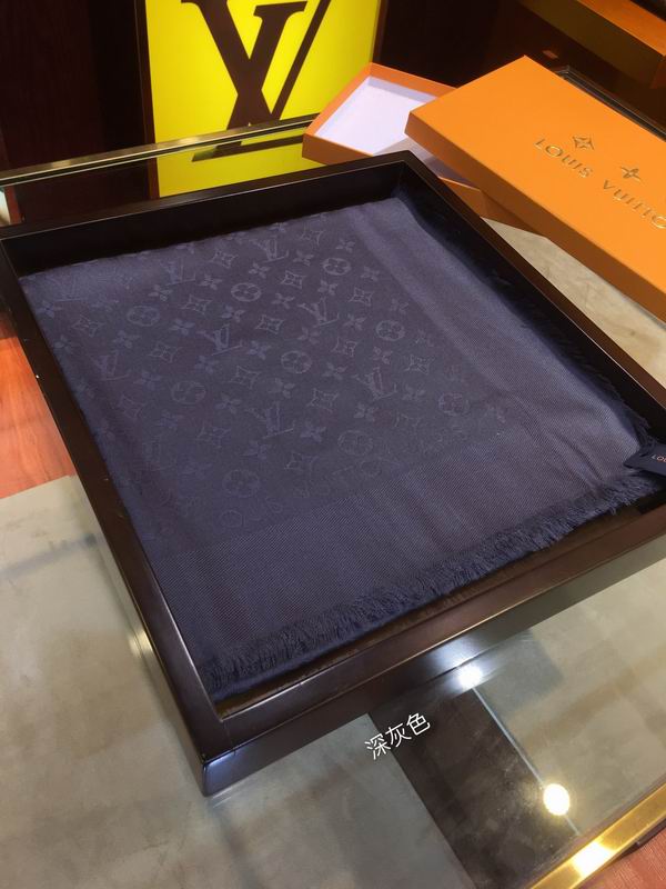 LV scarf 140X140cm 60%真丝40%羊毛 E (185)