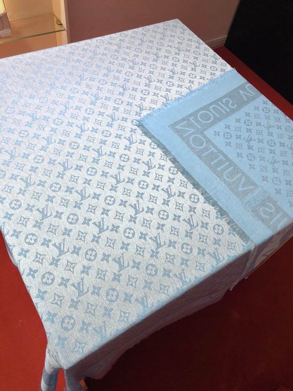 LV scarf 145X145cm 60%桑蚕丝 40%绵羊毛 E (6)