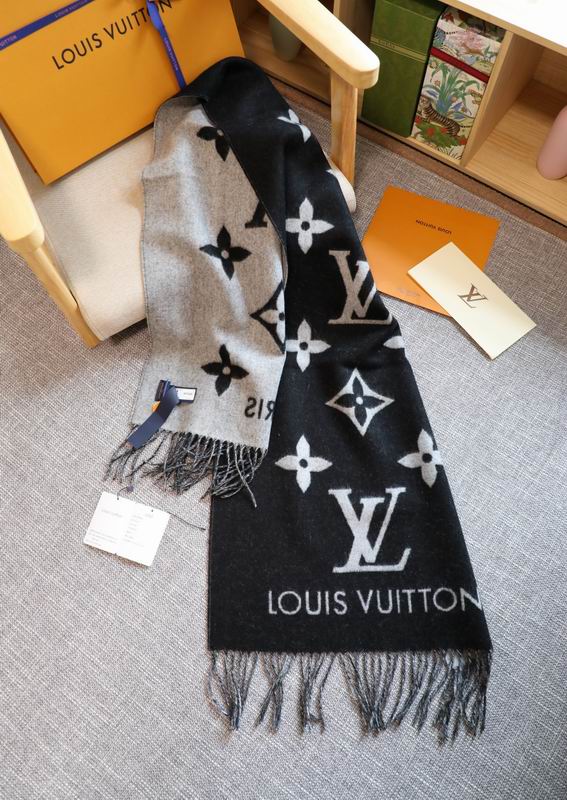 LV scarf 170X45cm E (1)