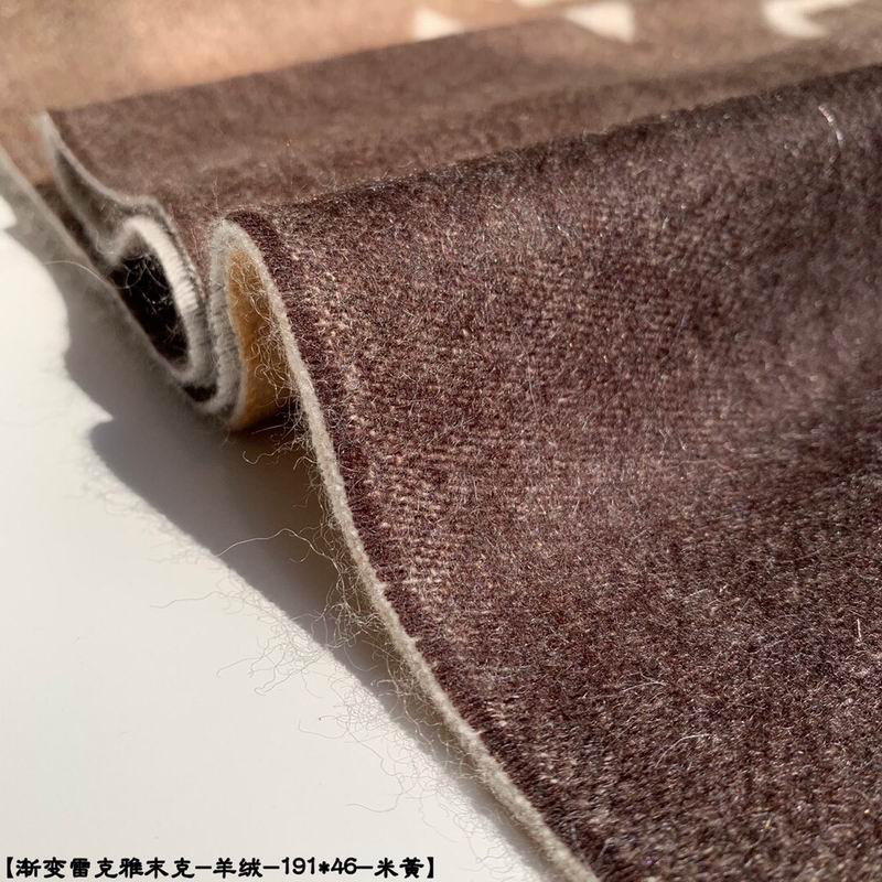 LV scarf 170X45cm E (3)