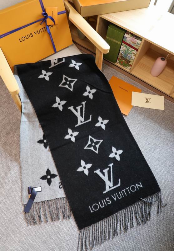LV scarf 170X45cm E (4)