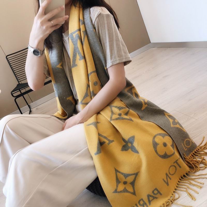 LV scarf 180X65cm E (14)