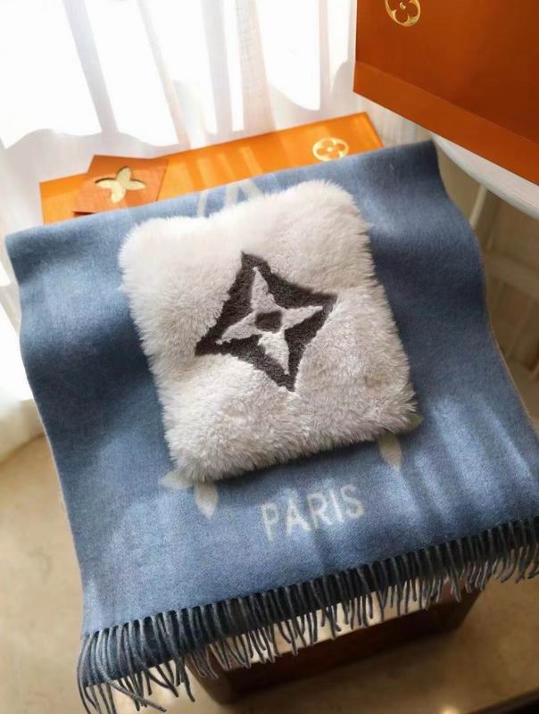 LV scarf 190X46cm E (17)
