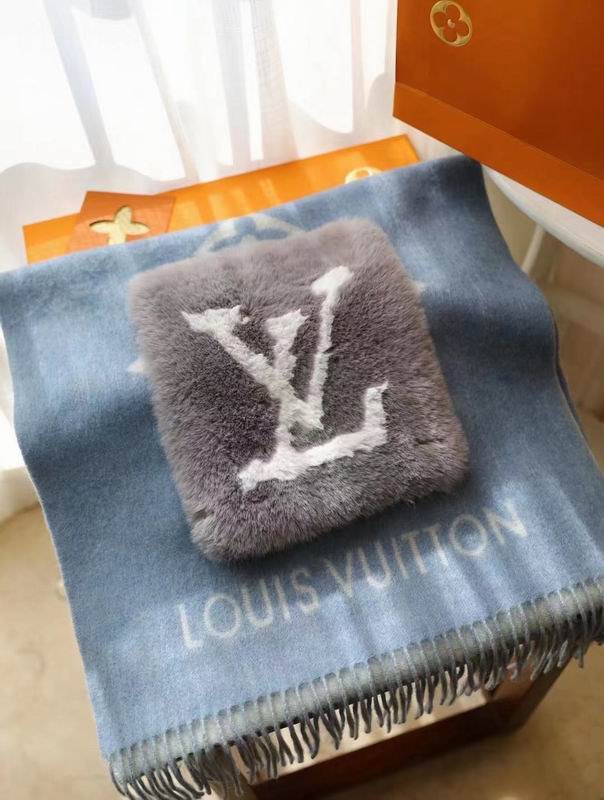 LV scarf 190X46cm E (18)