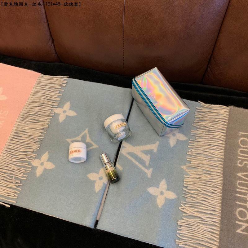 LV scarf 191X46cm E (2)