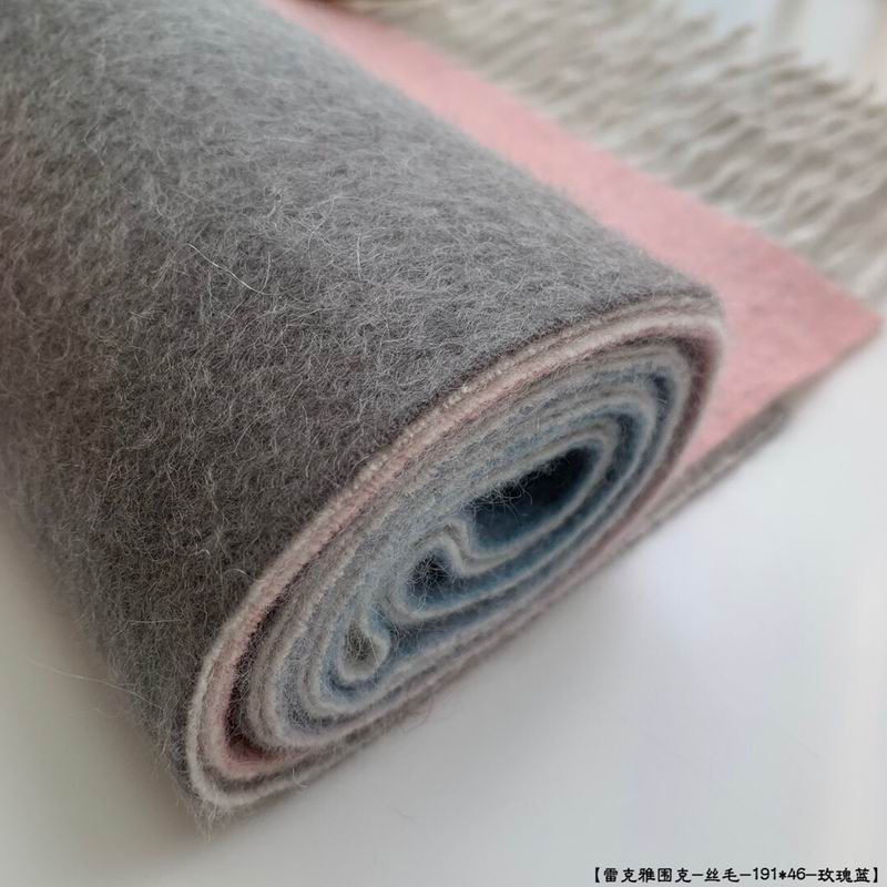 LV scarf 191X46cm E (3)