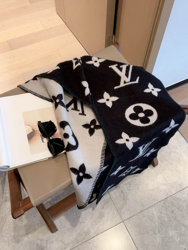 LV scarf 196X26cm E (2)