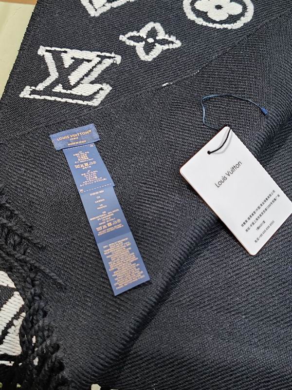LV scarf 200X34cm E (10)