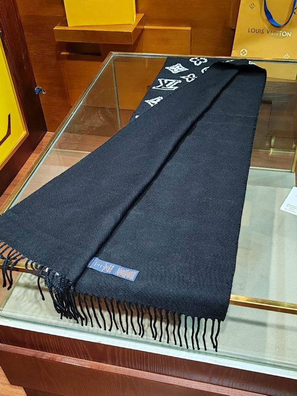 LV scarf 200X34cm E (11)