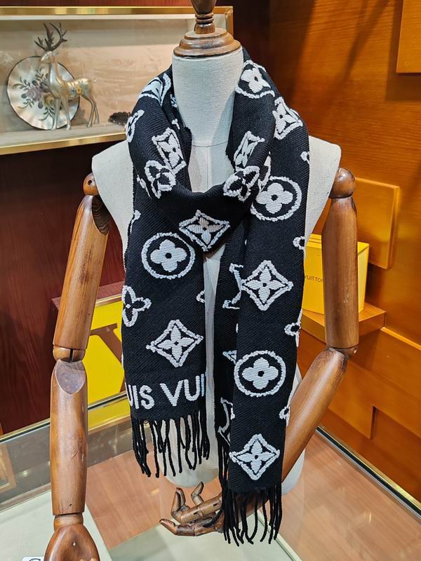 LV scarf 200X34cm E (16)