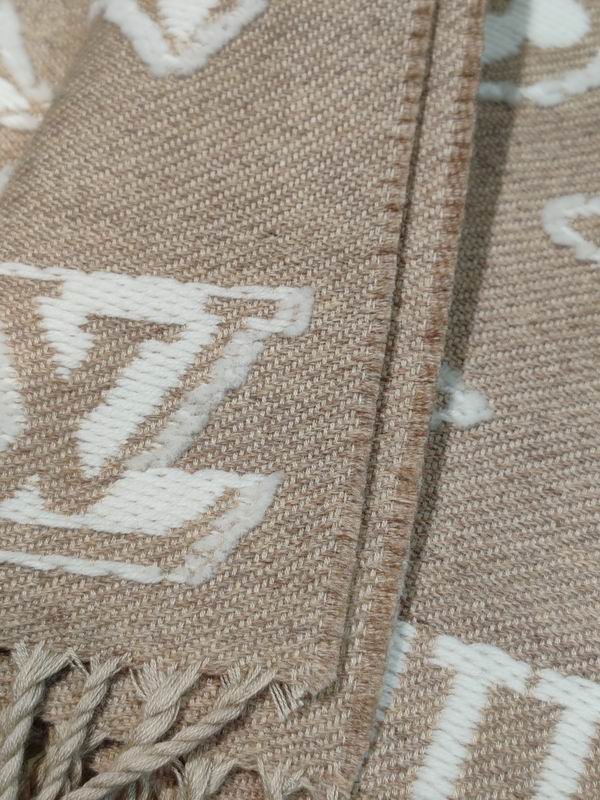 LV scarf 200X34cm E (6)