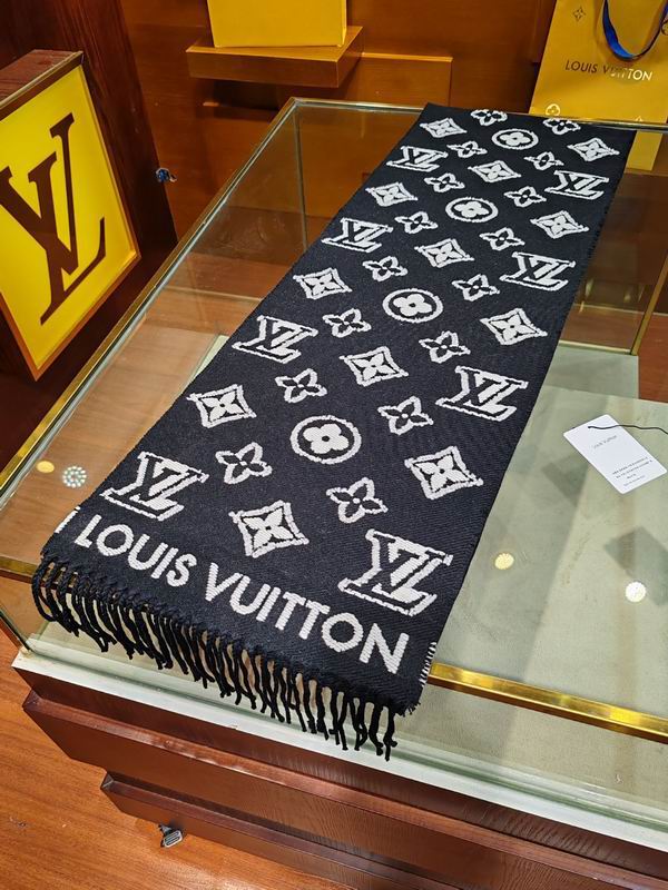 LV scarf 200X34cm E (9)