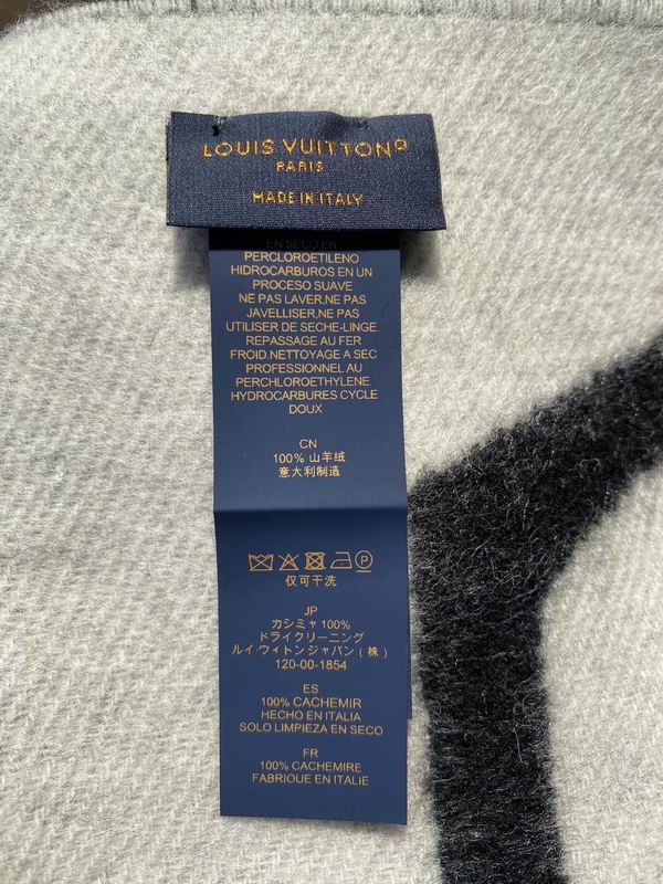 LV scarf 205X26cm E (18)