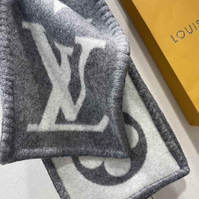 LV scarf 20X230cm E (10)