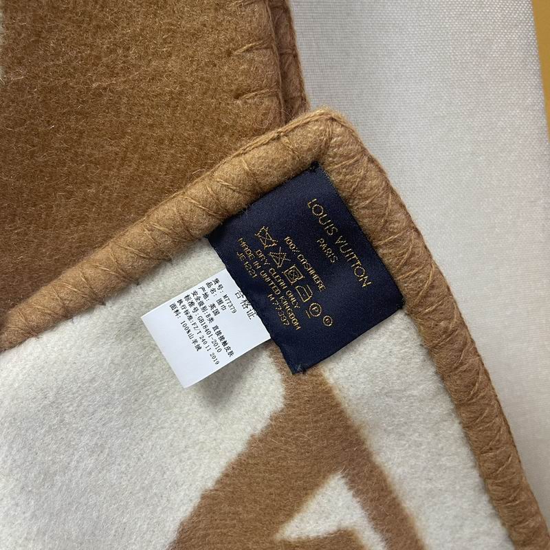 LV scarf 20X230cm E (19)