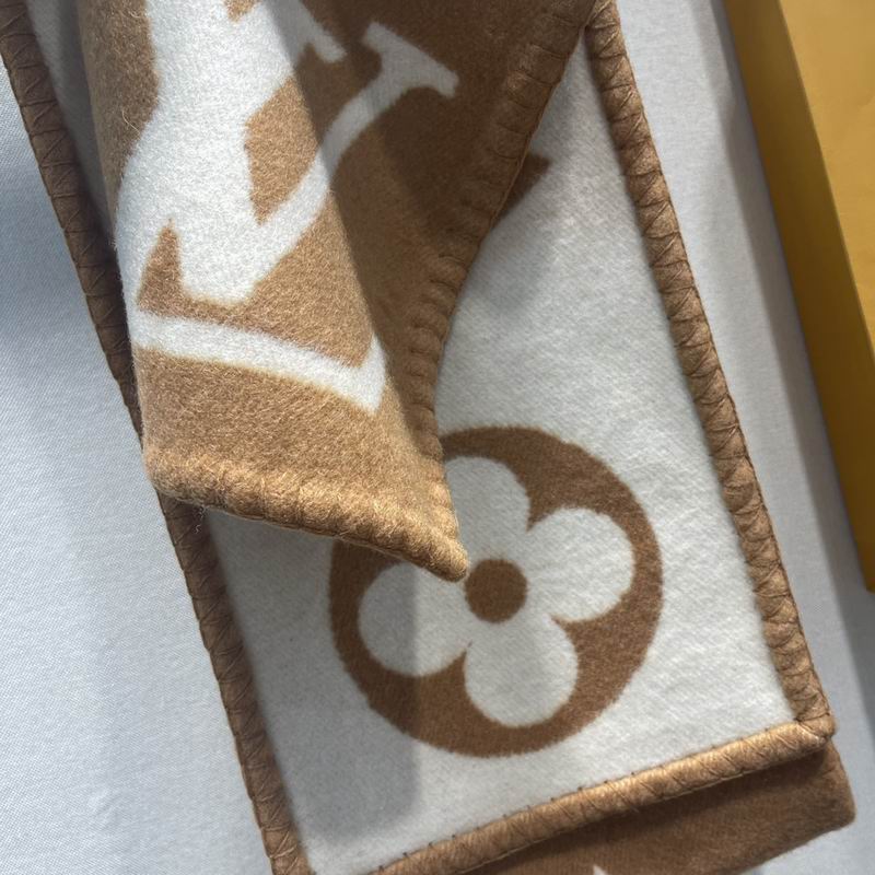 LV scarf 20X230cm E (22)